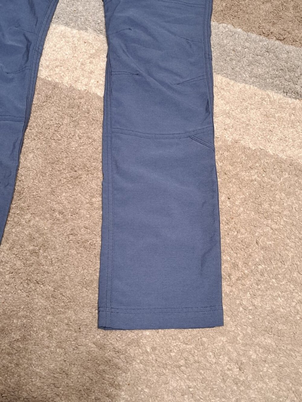 Columbia Hiking Pants - Picture 3 of 8